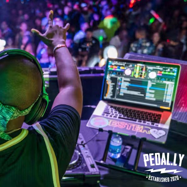 Serato DJ Club Kit